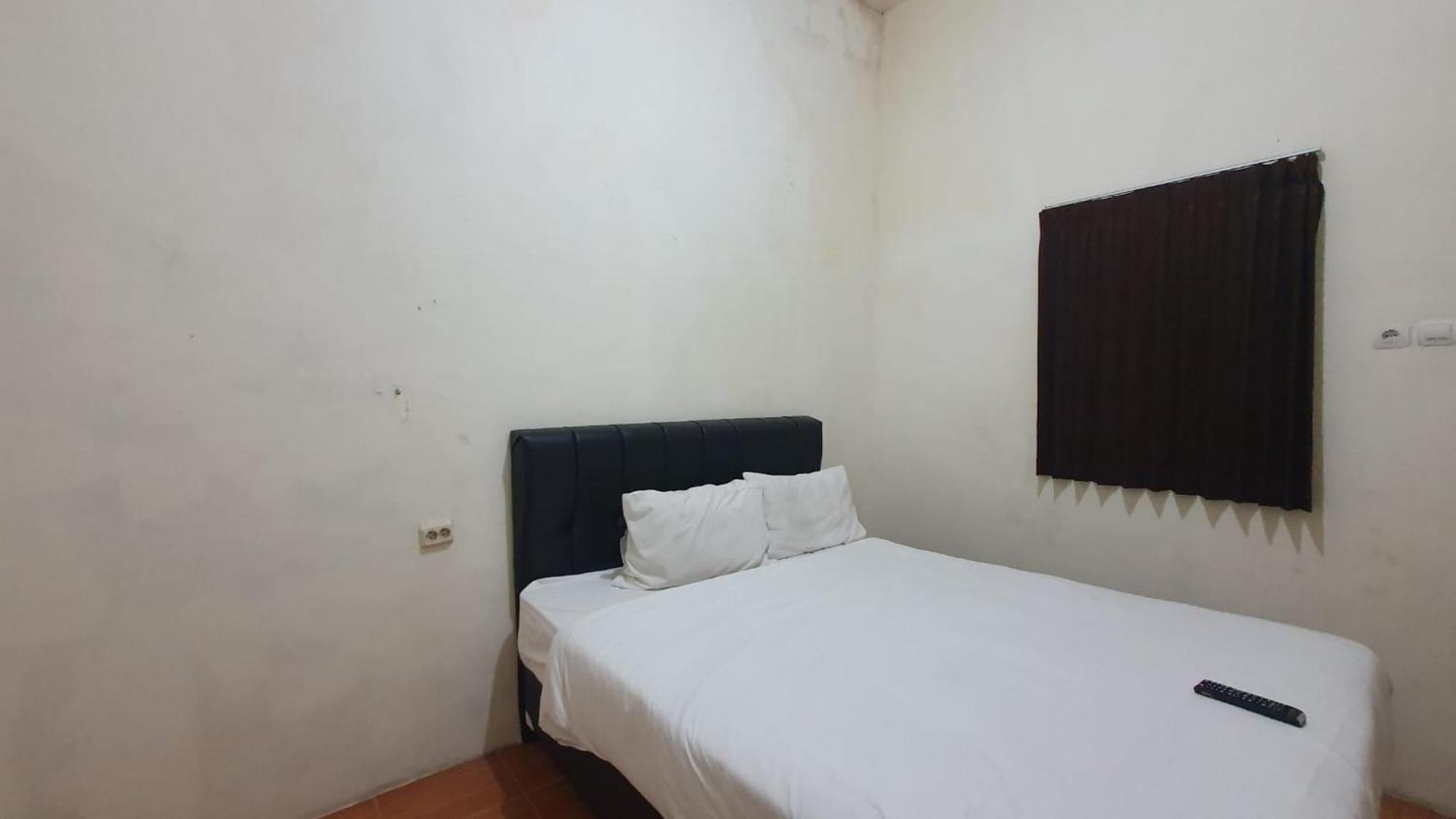 Reddoorz Syariah At Demasto Homestay Jembel Kültér fotó